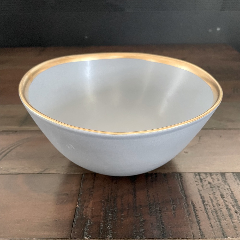 Crate & Barrel Gold-Rimmed Bowl Set (4)
